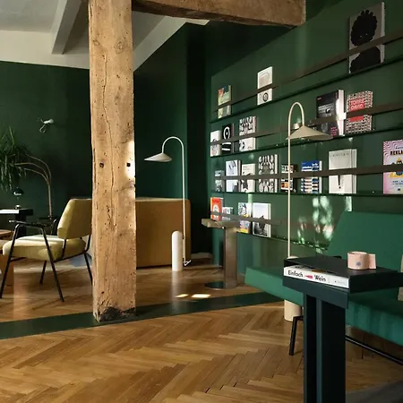 St. Oberholz Woldzegarten Retreat * Leizen